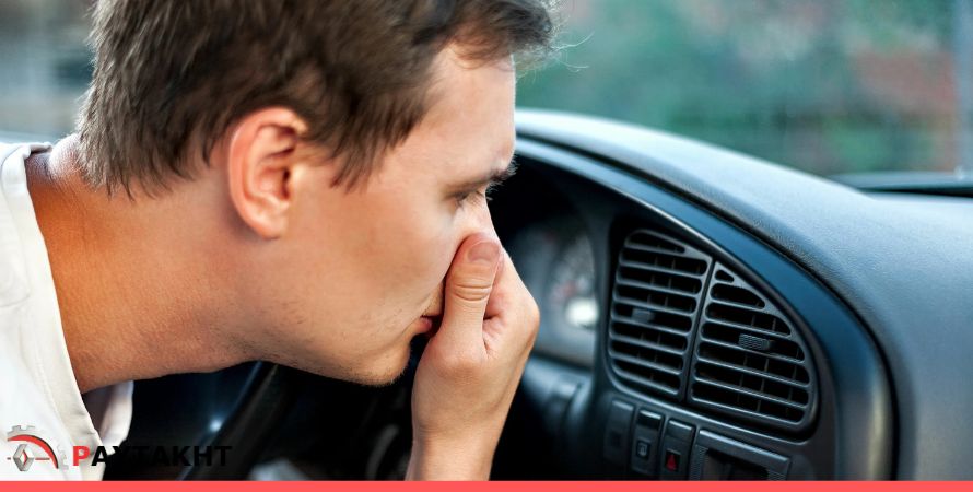 بوی دود داخل ماشین؛ نشتی یا نقص در عایق‌بندی