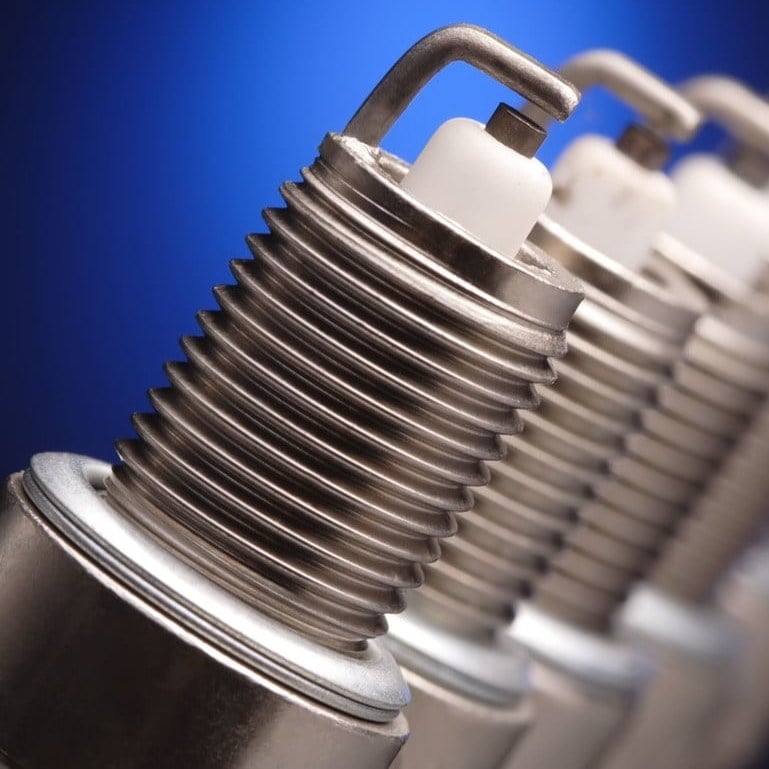 نکات مهم هنگام تعویض شمع داستر