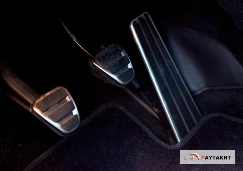 دلیل گاز نخوردن ماشین