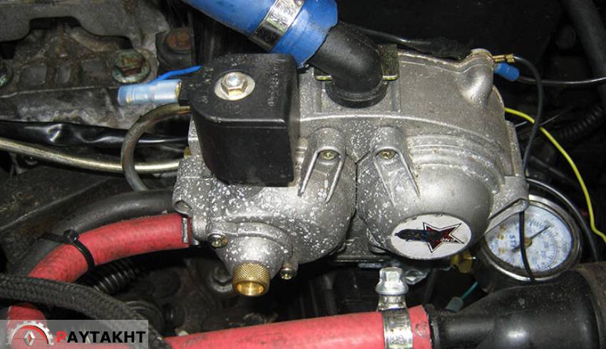 علت نشتی آب از رگلاتور گاز ماشین