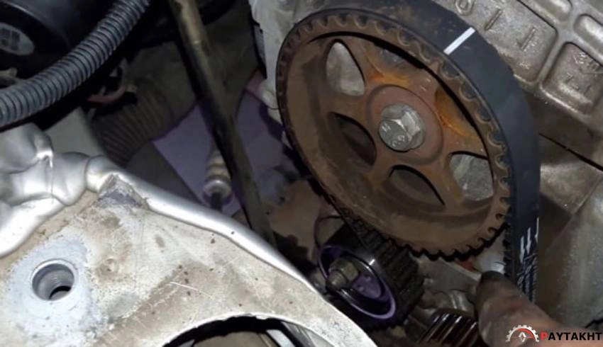 مراحل تعویض تسمه تایم در ال 90