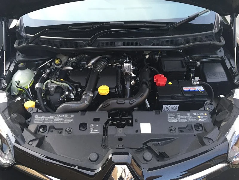 مقایسه مشخصات فنی و موتور رنو کپچر