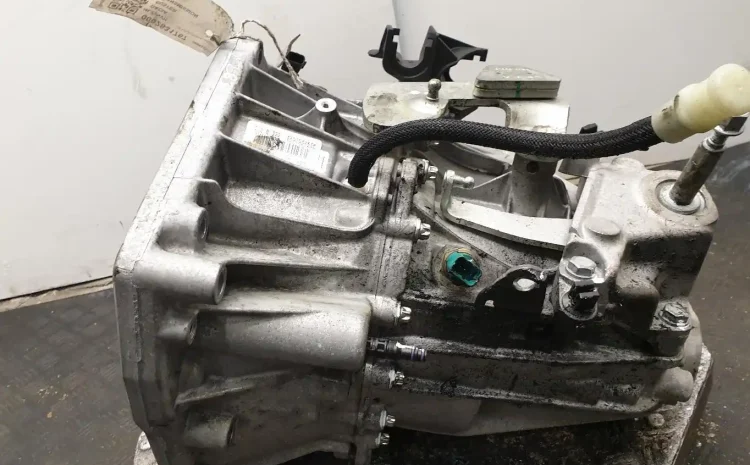  علت تقه گیربکس داستر چیست | تشخیص و تعمیر تخصصی رنو داستر